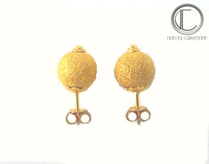 Boucles d'oreilles boules .Or 750/1000