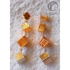 CUBIC EARRING.GOLD 750/1000