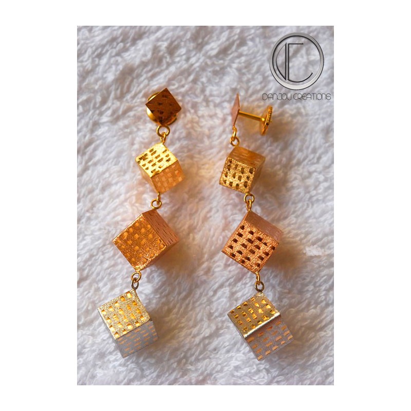 BOUCLES D OREILLES CUBES.OR 750/1000