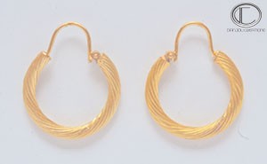 boucles d'oreilles creoles.Or 750/1000