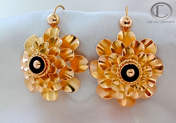 Boucles d' oreilles Nid de guèpes.Or 750/1000