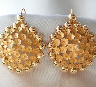 Boucles d' oreilles Tété nègrèsse.Or 750/1000