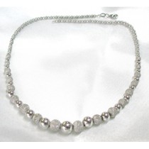 COLLIER GRAINS d' OR. OR750/1000 dégradé de boules.Or blanc.OR 750/...