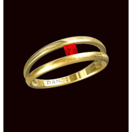 Bague rubis carré Or 750/1000