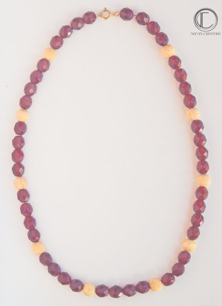 Collier grenats synthetiques .Or 750/1000