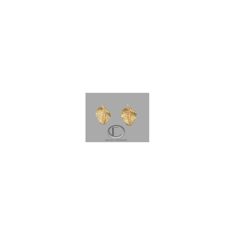 BOUCLES d' OREILLES ANTHURIUM.OR 750/1000