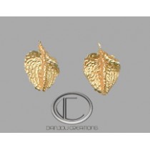 BOUCLES d' OREILLES ANTHURIUM.OR 750/1000