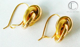PENDIENTES FORCATAS. 750/1000 Oro