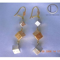 Boucles cubes.Or 750/1000