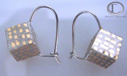 copy of Boucles d' oreilles cubes.Or 750/1000