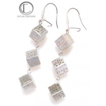 Boucles d' oreilles cubes.Or 750/1000 Boucles d'oreilles 3 cubes de...