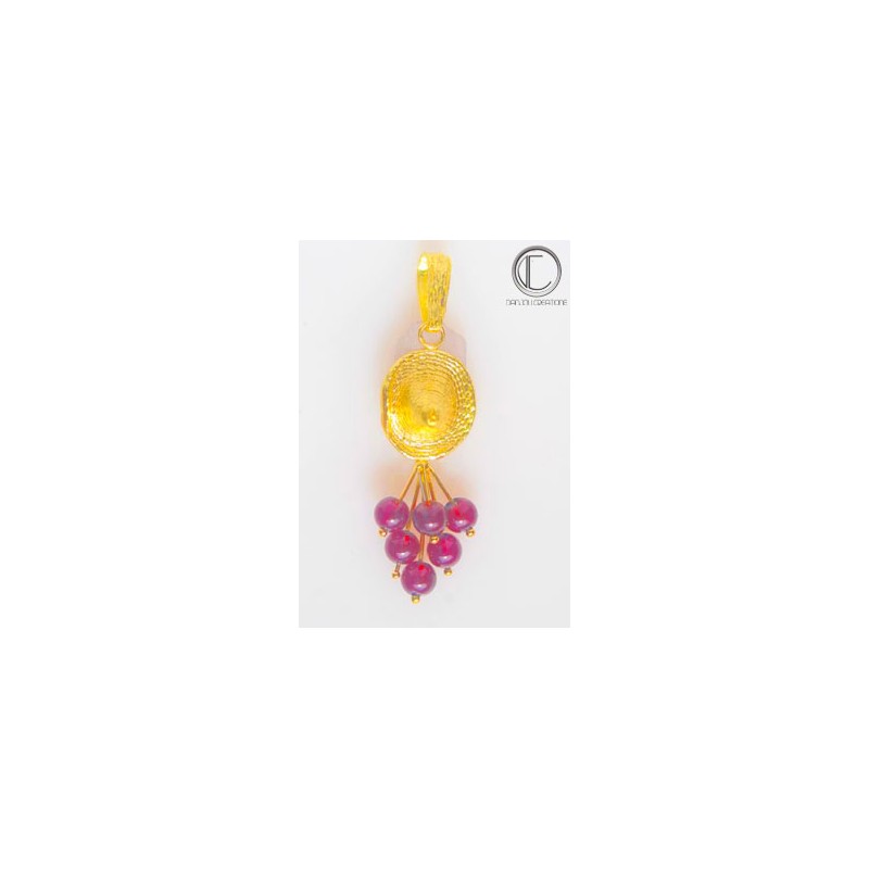 VINE PENDANT. 750/1000 Gold