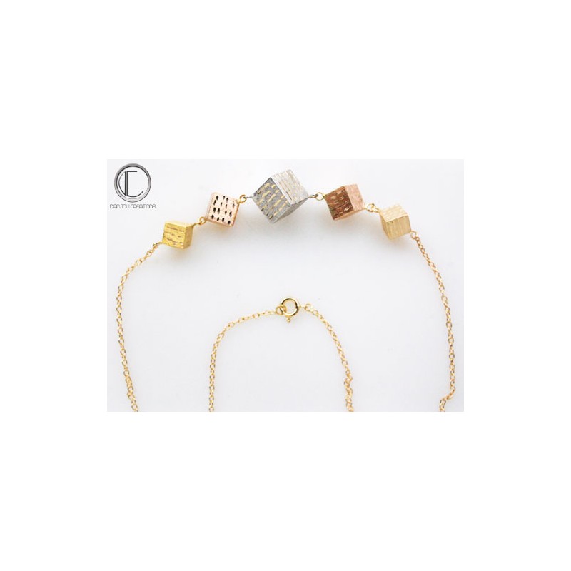 Collier cubes dégradé .Or 75/1000.