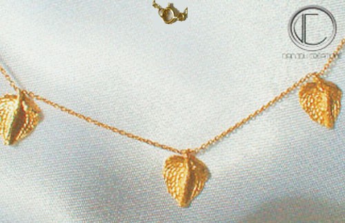 Collier 3 Anthuriums.OR 750/1000.