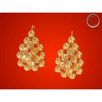 Boucles tétée négrésse ovale. or 750/1000