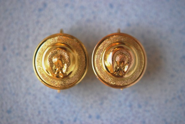 hat earrings.Gold 750/1000