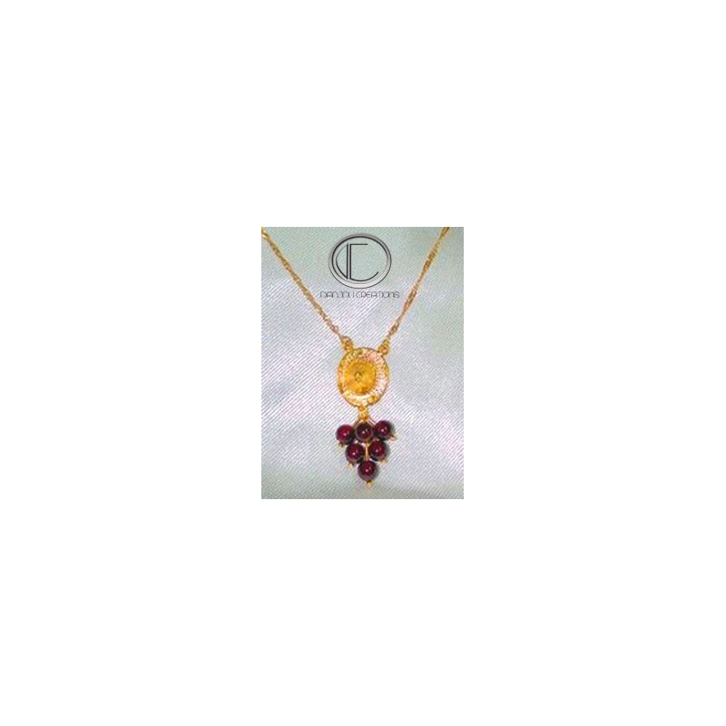 Collier Bakoua vigne.Or 750/1000