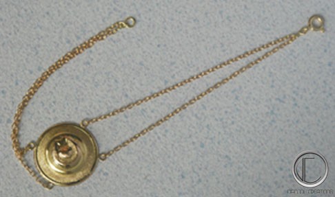 Hat bracelet.Gold 750/1000
