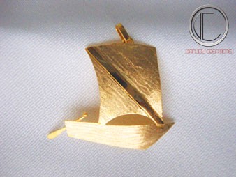 Pendentif yole.Or 750/1000
