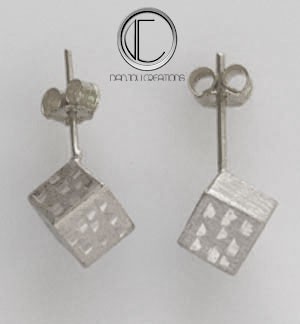 Sarcillo de cubo.Oro 750/1000