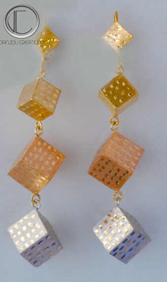 Boucles cubes.Or 750/1000