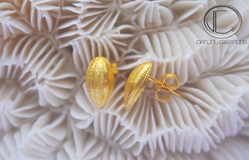 BOUCLES CABOSSES DE CACAO.Or 750/1000