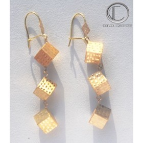 Boucles d' oreilles cubes.Or 750/1000