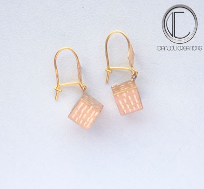 Pendientes de cubos en oro de 18 quilates