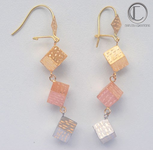 Boucles d' oreilles cubes.Or 750/1000