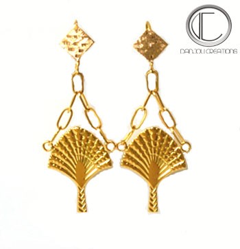 Traveler's Tree earrings. 750/1000 Gold