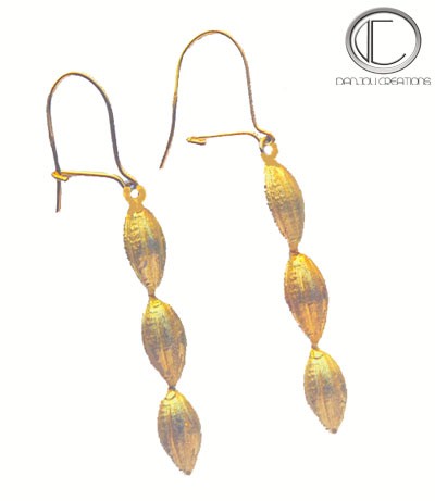 BOUCLES CABOSSES DE CACAO.Or 750/1000
