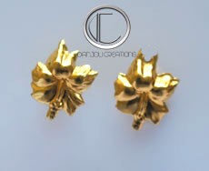 Hibiscus earrings. GOLD 750/1000