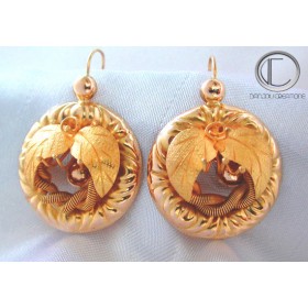 boucles d'oreilles chenilles.Or 750/1000