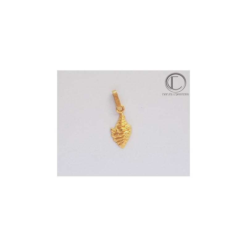 Pendentif moyenne conque.Or 750/1000