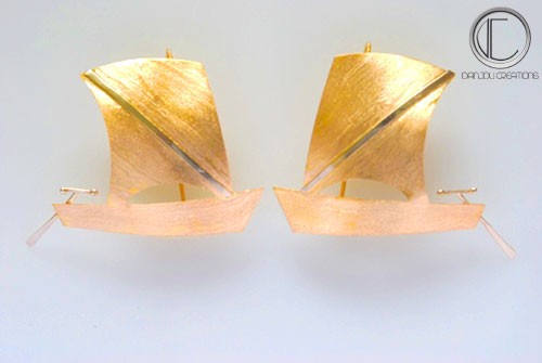 Yoles earrings.OR 750/1000